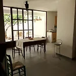 Cortile Calinea 3* קסטריניאנו דל קאפו