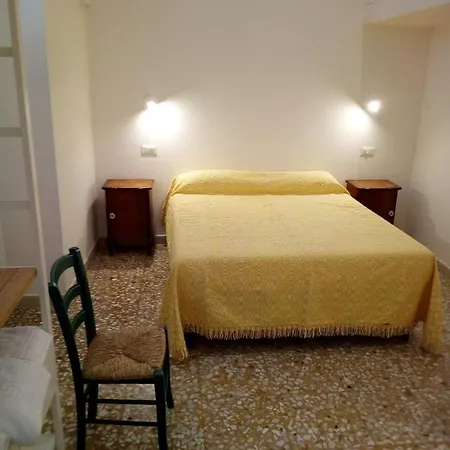 Cortile Calinea לינה וארוחת בוקר 3*