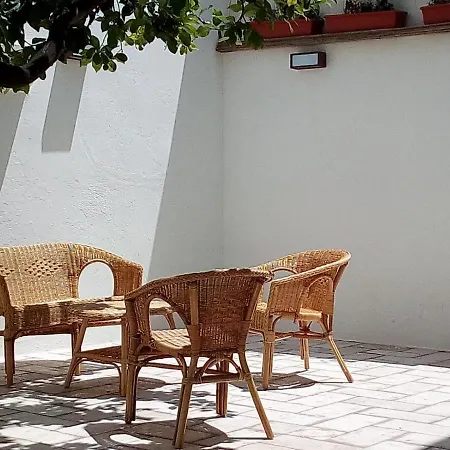 Cortile Calinea * Castrignano del Capo
